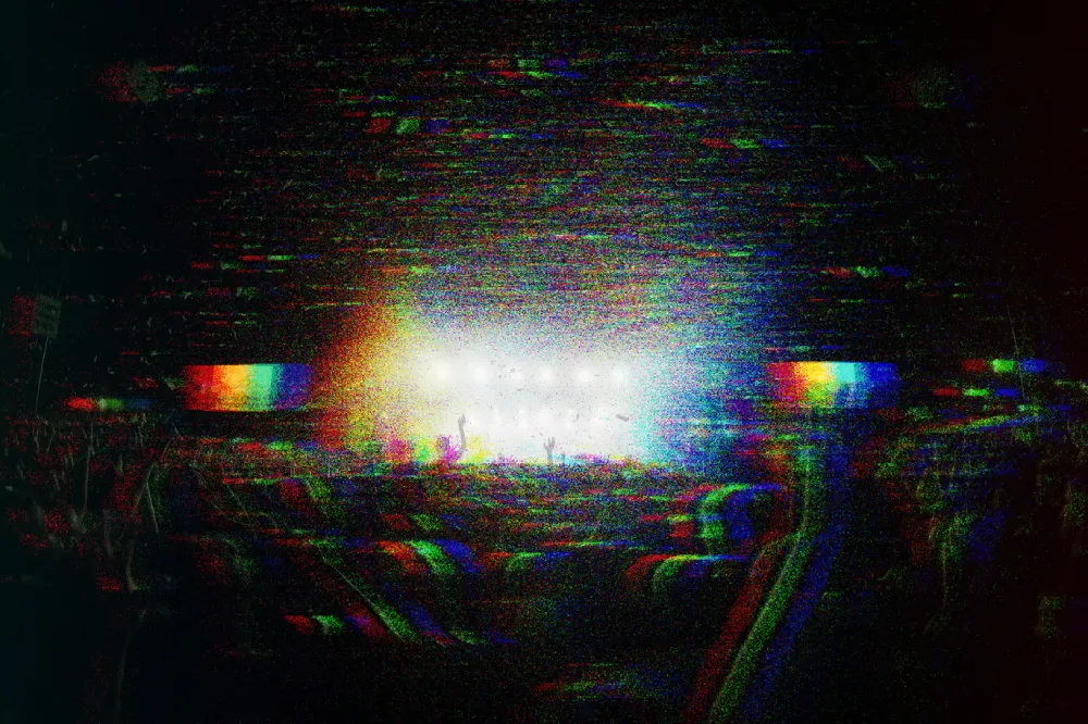 Glitch Risograph Photo Effect